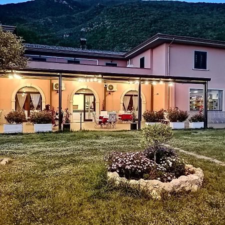 Salisu Country House Mignano Monte Lungo Exterior photo